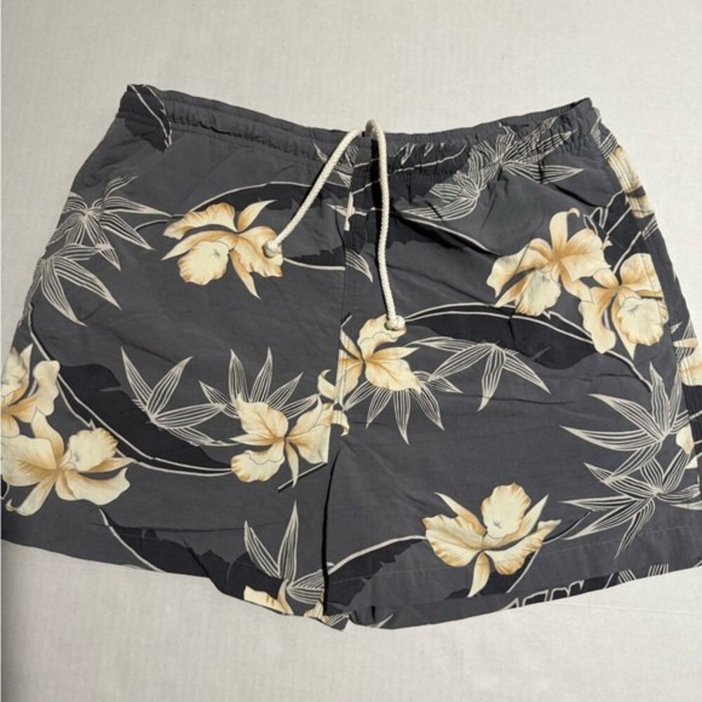 Tommy Bahama Swim Trunks, Grey Hawaiian Print, Men's Small